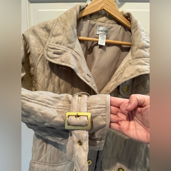 Chico’s Quilted Mid-Length Jacket EUC - Picture 8 of 8